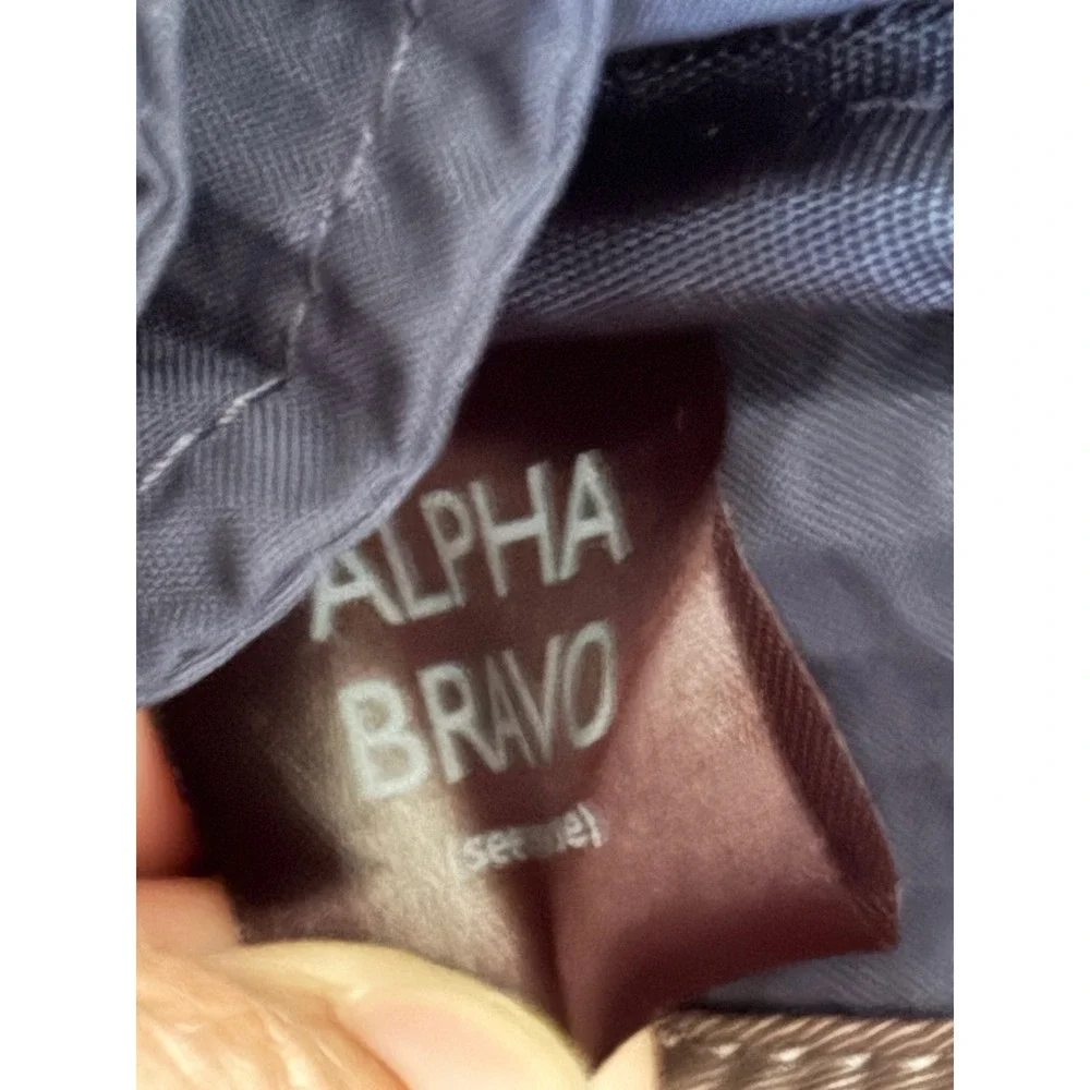 Tumi alpha bravo